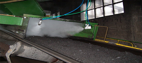 Uksmouth-023 A second Image of a conveyor with dust suppression spray in operation